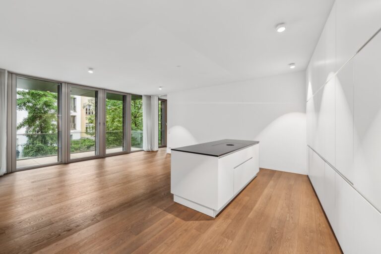 Referenzen 5 backbone 547180 A 031 WEB