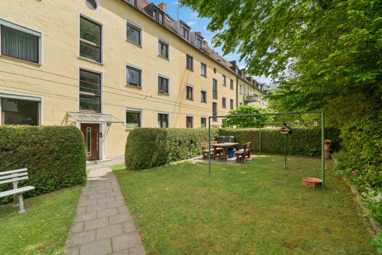 3-Zimmer-Dachgeschosswohnung