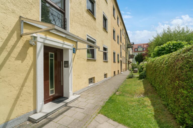 3-Zimmer-Dachgeschosswohnung