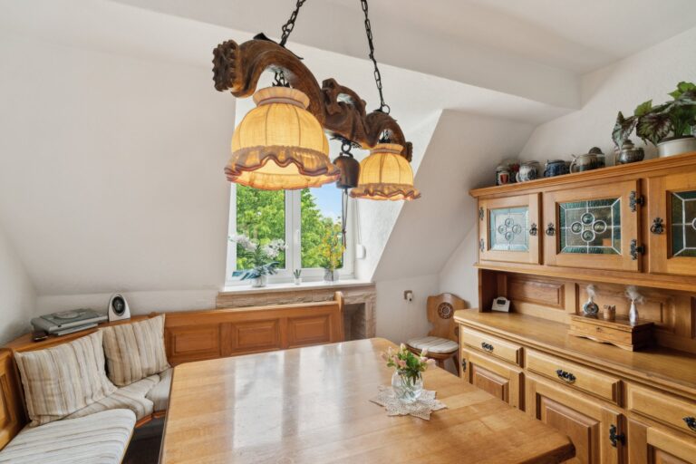 3-Zimmer-Dachgeschosswohnung