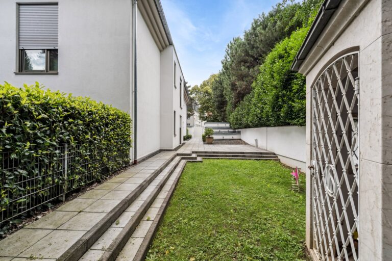 Referenzen 4 backbone 563358 A 010 WEB