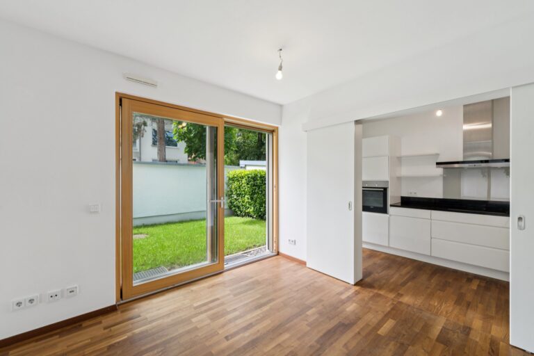 Referenzen 3 backbone 563564 A 007 WEB