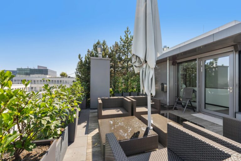 Luxus-Maisonette Dachterrasse & Panoramablick über München