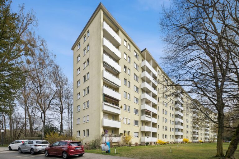 1-Zimmer-Wohnung mit Balkon in München Parkstadt Bogenhausen