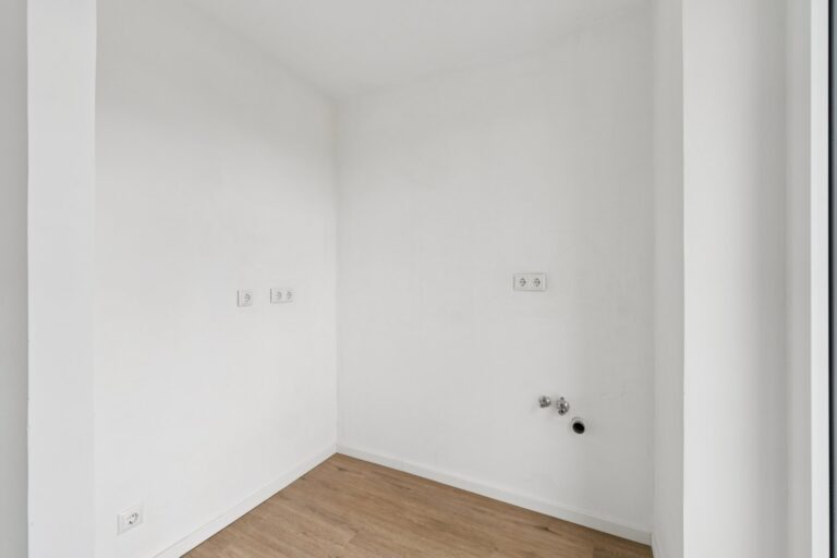 1-Zimmer-Wohnung mit Balkon in München Parkstadt Bogenhausen